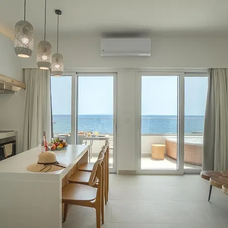 Sfakia Seaside Luxury Suites Khora Sfakion Exterior photo